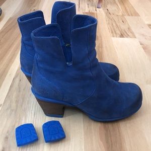 JOHN FLUEVOG Blue “Rosy” Hopeful Ankle Booties Size 9.5